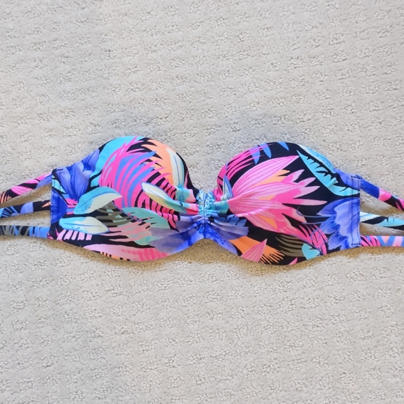 Hollister bikini top 34B - Picture 1 of 7